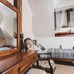 Nocleg ze śniadaniem Stajnia Sarnówek 4*