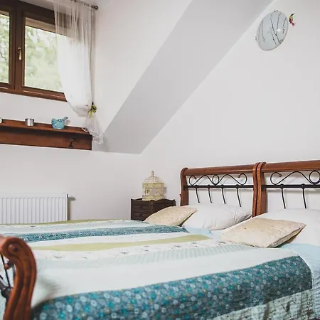 Stajnia Sarnowek Nad Jeziorem Rozany 4*