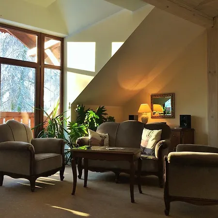 Stajnia Sarnowek Nad Jeziorem Rozany Rozajny Wielkie