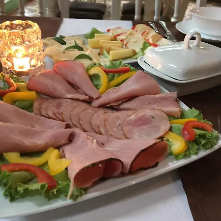 Stajnia Sarnowek Nad Jeziorem Rozany Rozajny Wielkie