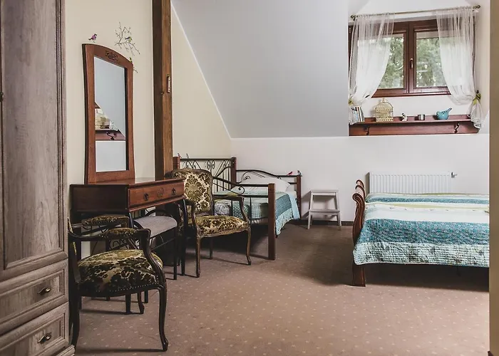 住宿加早餐酒店 Stajnia Sarnowek Nad Jeziorem Rozany Rozajny Wielkie