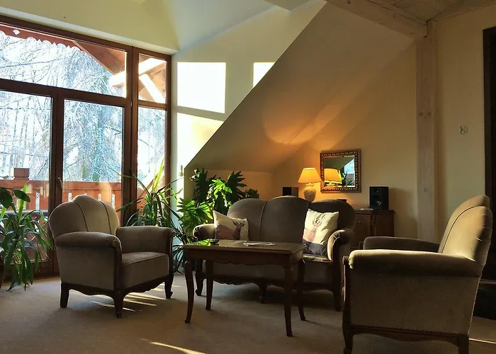 Stajnia Sarnowek Nad Jeziorem Rozany Rozajny Wielkie