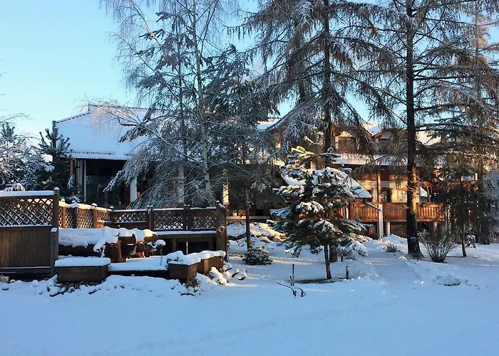 住宿加早餐酒店 Stajnia Sarnowek Nad Jeziorem Rozany Rozajny Wielkie