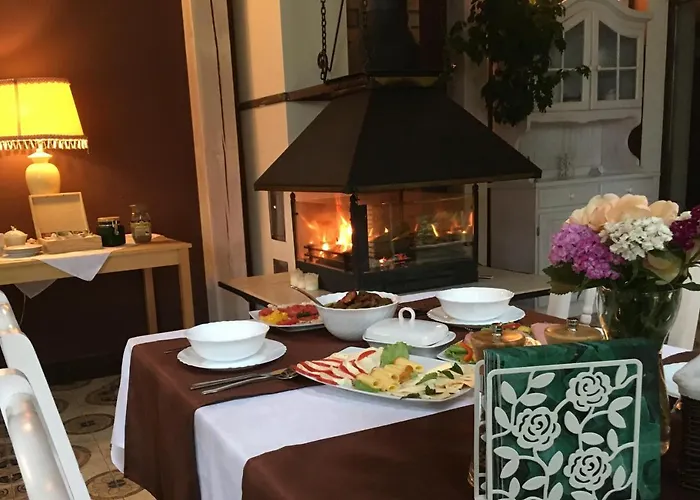 Stajnia Sarnowek Nad Jeziorem Rozany